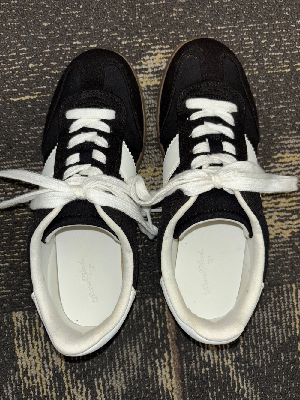 Universal Thread Black and White Women's Sneakers